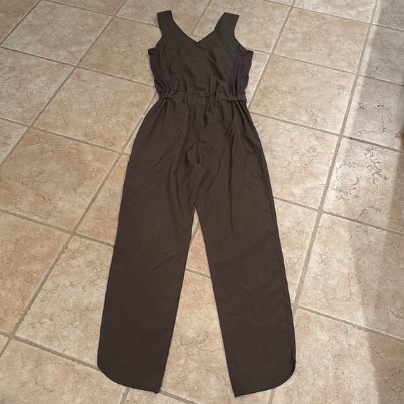 Peyton Jensen woman's deep army green jumpsuit - Picture 7 of 9